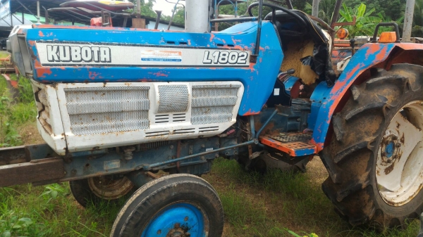ขายรถไถ KUBOTA L1802 ราคา 49,000 ราคาต่อรองได้ สนใจโทรคุยกันก่อนได้ครับ มีรถขนส่งบริการทั่วไทย ร้านสามย่านแทรคเตอร์ อ.แกลง จ.ระยอง โทร 0818618678 ,0899347475 id line=0818618678 id line=0917315475