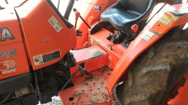 ขายรถไถ KUBOTA L3408 รถไร่สภาพสวยๆ เดิมๆ ราคา 150,000 สภาพเดิมๆ สวยๆ เครื่องดี เกียร์ดี ไฮดี พร้อมใช้งาน ราคาต่อรองได้ สนใจโทรคุยกันก่อนได้ครับ มีรถขนส่งบริการทั่วไทย ร้านสามย่านแทรคเตอร์ อ.แกลง จ.ระยอง โทร 0818618678 ,0899347475 id line=0818618678 id lin ขายรถไถ KUBOTA L3408 รถไร่สภาพสวยๆ เดิมๆ ราคา 150,000 สภาพเดิมๆ สวยๆ เครื่องดี เกียร์ดี ไฮดี พร้อมใช้งาน ราคาต่อรองได้ สนใจโทรคุยกันก่อนได้ครับ มีรถขนส่งบริการทั่วไทย ร้านสามย่านแทรคเตอร์ อ.แกลง จ.ระยอง โทร 0818618678 ,0899347475 id line=0818618678 id lin