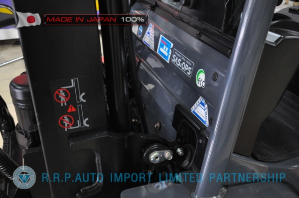 ขายรถโฟล์คลิฟท์มือสอง TOYOTA รุ่น 8FD325-33341 นำเข้าจากประเทศญี่ปุ่น 100\% ไม่เคยใช้งานในไทย