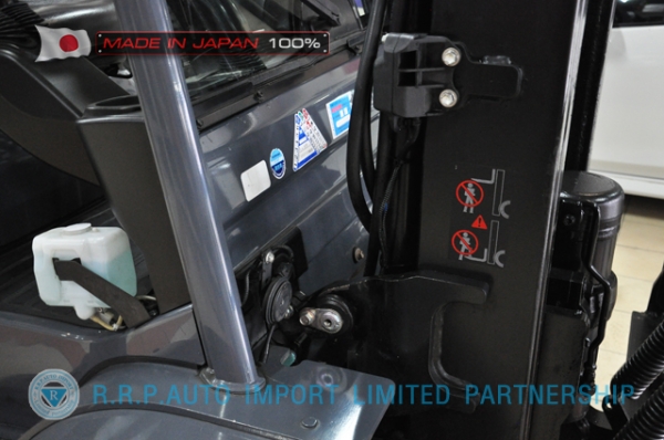 ขายรถโฟล์คลิฟท์มือสอง TOYOTA รุ่น 8FD325-33341 นำเข้าจากประเทศญี่ปุ่น 100\% ไม่เคยใช้งานในไทย