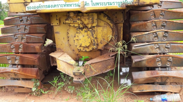 ขาย แทรคเตอร์ CAT D4H เครื่องฟิตใหม่ แต่เทอร์โบเสีย ช่วงล่างดี ขายตามสภาพ เอกสารใบซื้อขาย