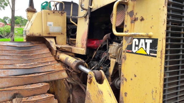 ขาย แทรคเตอร์ CAT D4H เครื่องฟิตใหม่ แต่เทอร์โบเสีย ช่วงล่างดี ขายตามสภาพ เอกสารใบซื้อขาย