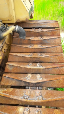 ขาย แทรคเตอร์ CAT D4H เครื่องฟิตใหม่ แต่เทอร์โบเสีย ช่วงล่างดี ขายตามสภาพ เอกสารใบซื้อขาย