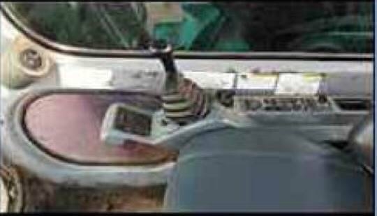 ขาย 595,000 บาท KOBELCO SK200 MARK 5 SUPER เครื่องดี ปั้มแรง โช่หนา เอวแน่น ไฟฟ้าครบ เอกสารอินวอยท์ รถอยู่ จ.เพชรบูรณ์ โทร&ไอดีไลน์ 0610710295 ขาย 595,000 บาท KOBELCO SK200 MARK 5 SUPER เครื่องดี ปั้มแรง โช่หนา เอวแน่น ไฟฟ้าครบ เอกสารอินวอยท์ รถอยู่ จ.เพชรบูรณ์ โทร&ไอดีไลน์ 0610710295