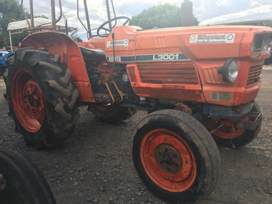 แทรกเตอร์คูโบต้า L3001 เพลาเดียว พร้อมผานหลัง