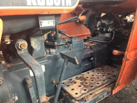 แทรกเตอร์คูโบต้า L3001 เพลาเดียว พร้อมผานหลัง