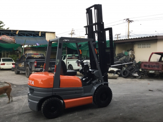 ขาย โตโยต้า รุ่น 6 ดีเซล 2.5 ตัน เสา 4 เมตร