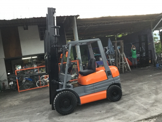 ขาย โตโยต้า รุ่น 6 ดีเซล 2.5 ตัน เสา 4 เมตร