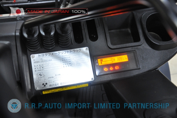 ขายรถโฟล์คลิฟท์มือสอง TOYOTA รุ่น 8FGJ35-30975 นำเข้าจากประเทศญี่ปุ่น 100\% ไม่เคยใช้งานในไทย