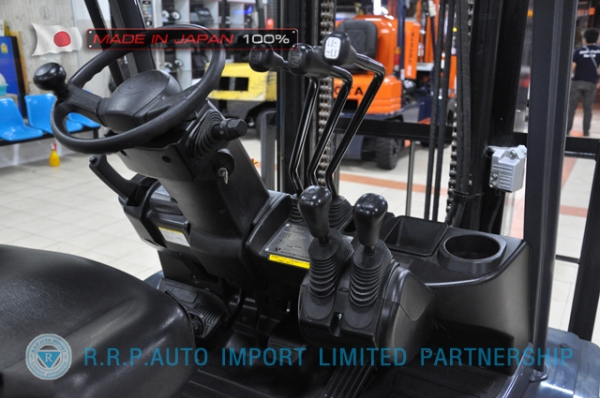 ขายรถโฟล์คลิฟท์มือสอง TOYOTA รุ่น 8FGJ35-30975 นำเข้าจากประเทศญี่ปุ่น 100\% ไม่เคยใช้งานในไทย