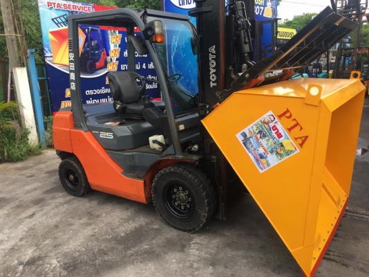 ขายรถโฟลค์ลิฟท์มือสองสำหรับตักยางพาราตักยางก้อนตักยางถ้วย