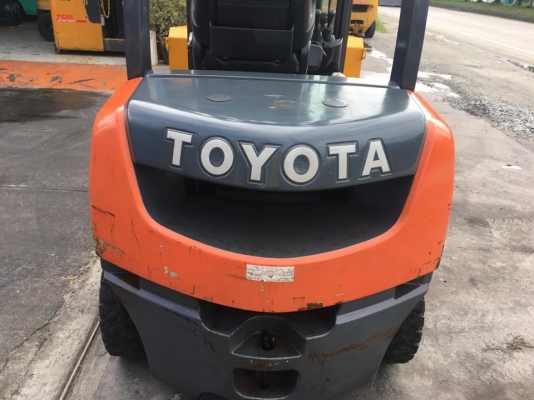 ขายรถโฟลค์ลิฟท์มือสองสำหรับตักยางพาราตักยางก้อนตักยางถ้วย