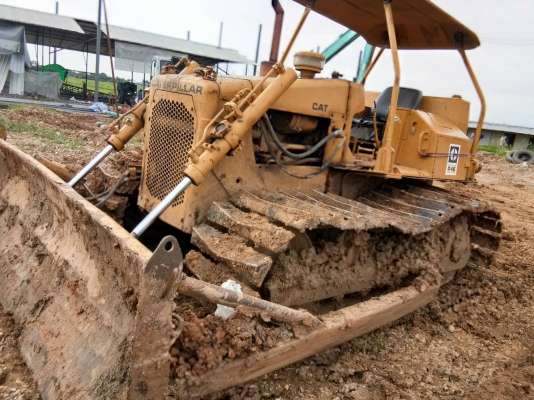 ขาย 550,000 CAT 4 E  เก่านอกแท้ 6 เดือน  ตีนเป็ด เครื่องดี เกียร์แรง ช่วงล่างสวย เอกสารอินวอยทร์ รถสวยพร้อมใช้ รถอยู่ กทม. 090-772-3710 090-772-3708