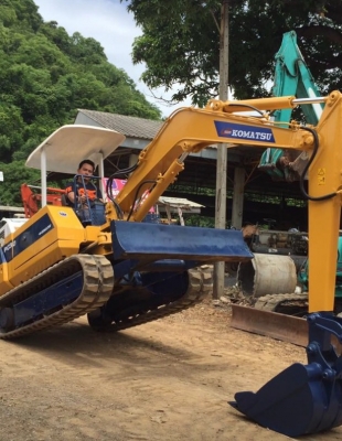 ขายรถขุดแบคโฮKOMATSU PC30รุ่น6เก่านอกแท้(ญี่ปุ่น)เอกสารแจ้งจำหน่ายหนังสือมอบอำนาจ(โอนลอยไม่เคยใช้งานในไทยคับ)