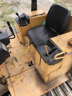 ขาย. 235,000 แทรคเตอร์ Mitsubishi BD2G เครื่องดี เกียร์แรง สเตอริ่งดี โซ่สวย แผ่นตีนเป็ดแท้ของนอก ยาว 1 เมตร รอนเลอร์ใหม่ รถสวยพร้อมใช้มาก รถอยู่ นครปฐม 090-772-3710 090-772-3708 ขาย. 235,000 แทรคเตอร์ Mitsubishi BD2G เครื่องดี เกียร์แรง สเตอริ่งดี โซ่สวย แผ่นตีนเป็ดแท้ของนอก ยาว 1 เมตร รอนเลอร์ใหม่ รถสวยพร้อมใช้มาก รถอยู่ นครปฐม 090-772-3710 090-772-3708