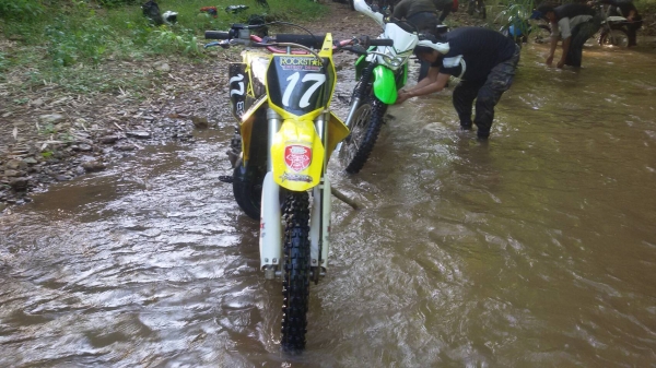 RM 125 ปี 2002-2003 มีใบอินวอย+สรรพสามิต RM 125 ปี 2002-2003 มีใบอินวอย+สรรพสามิต