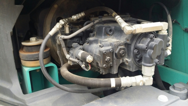 ขายแบคโฮ Kobelco SK135SR-2 YY06 ปี 2010 ชั่วโมงทำงาน 5,885 ชั่วโมง ปีใหม่ๆราคาสวยๆ โทร 061-4194021 พรภวิษย์