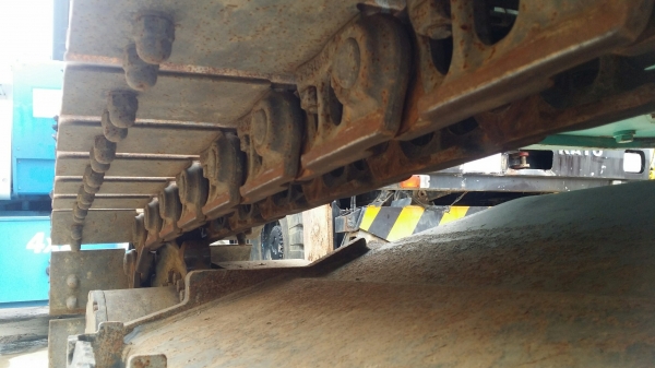 ขายแบคโฮ Kobelco SK135SR-2 YY06 ปี 2010 ชั่วโมงทำงาน 5,885 ชั่วโมง ปีใหม่ๆราคาสวยๆ โทร 061-4194021 พรภวิษย์