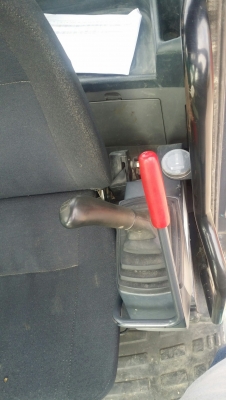 ขายแบคโฮ Kobelco SK135SR-2 YY06 ปี 2010 ชั่วโมงทำงาน 5,885 ชั่วโมง ปีใหม่ๆราคาสวยๆ โทร 061-4194021 พรภวิษย์