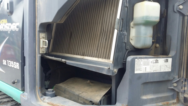 ขายแบคโฮ Kobelco SK135SR-2 YY06 ปี 2010 ชั่วโมงทำงาน 5,885 ชั่วโมง ปีใหม่ๆราคาสวยๆ โทร 061-4194021 พรภวิษย์