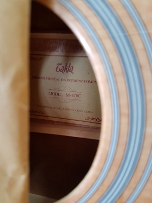 กีต้าร์โปร่งใหญ่ คอเว้า Takla รุ่น M-370c สีไม้เงา ของใหม่ งานสวย เงาหนา