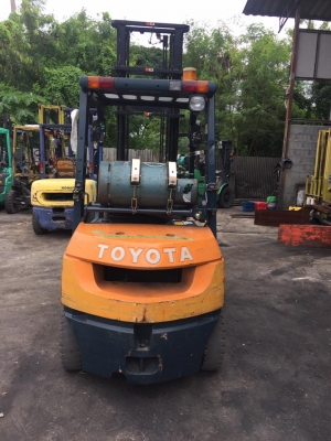 ขาย TOYOTA 7FG25  เสา 4.5 เมตร งาฮิ้ง รถมือ 2 นำเข้าจากประเทศญี่ปุ่น ไม่เคยผ่านการใช้งานในไทย 100\%