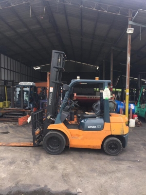 ขาย TOYOTA 7FG25  เสา 4.5 เมตร งาฮิ้ง รถมือ 2 นำเข้าจากประเทศญี่ปุ่น ไม่เคยผ่านการใช้งานในไทย 100\%