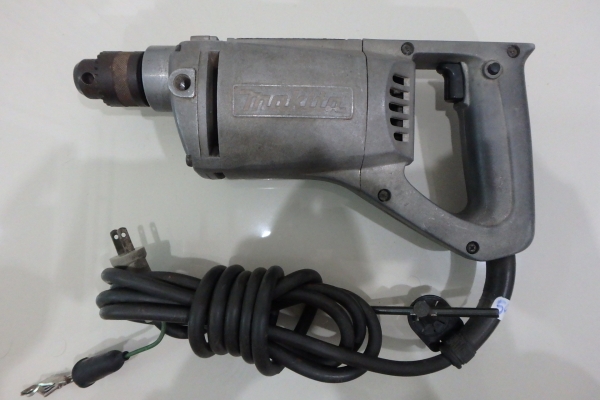 สว่านเหล็ก Makita แท้ 3 หุน รุ่น 6401 360 วัตต์ สภาพใหม่ มีจำปา