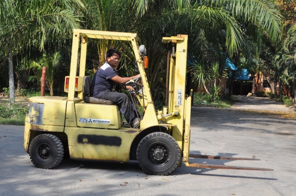 ขายFORKLIFT MITSUBISHI FG25(2.5ตัน) สวยเดิมจากญี่ปุ่น ยังไม่เคยใช้ในไทย 135,000เท่านั้น!!