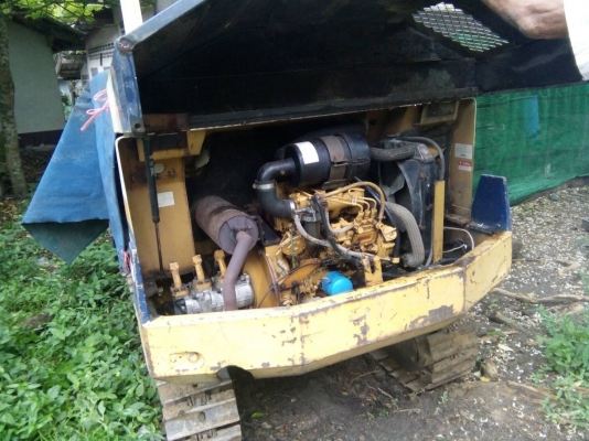 รถแบคโฮ KOMATSU PC 10. สนใจติดต่อ 081 - 9706989
