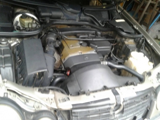 คุณลุงฝากขายเบนซ์ E230 ปี2001.โทร 0817754496