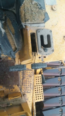 รถแทรคเตอร์ตีนตะขาบ CAT D4 H ตีนเป็ด