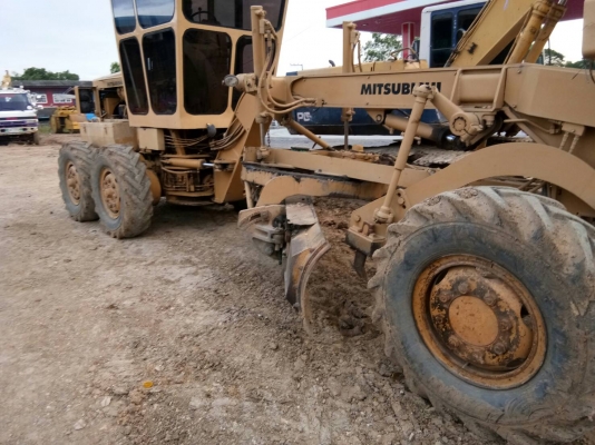 ขออณุญาตขายMITSUBISHIMG150 พร้อมใช้งานเอกสารอินวอยทุกระบบพร้อมใช้ ราคา850000 สนใจติดต่อ0853224877-0988930465