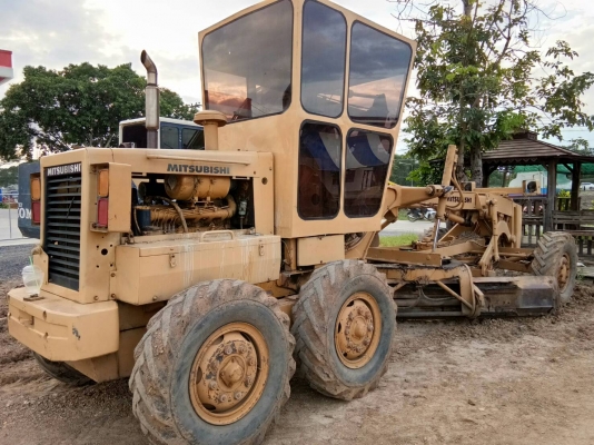 ขออณุญาตขายMITSUBISHIMG150 พร้อมใช้งานเอกสารอินวอยทุกระบบพร้อมใช้ ราคา850000 สนใจติดต่อ0853224877-0988930465