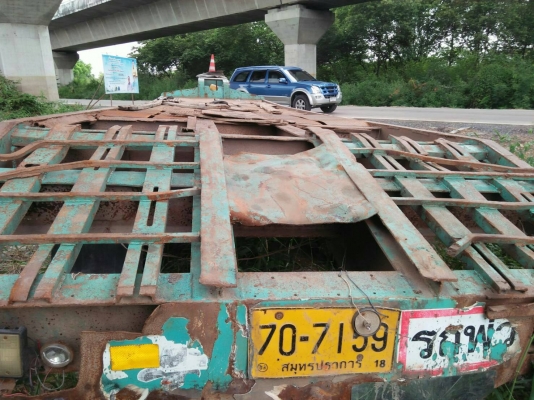 ขออณุญาตขาย สิบล้อหัวลากขายด่วนพร้อมหางโรเบส USA หางต้องเขียนแบบใหม่พร้อมหัวพร้อมหาง สองคาน ราคา 630000 สนใจติดต่อ0853224877-0988930465