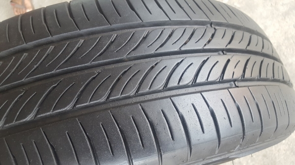 ขายล้อTOYOTA VIOS12ก้าน(สีกัล) ยางปี14  4 ล้อ