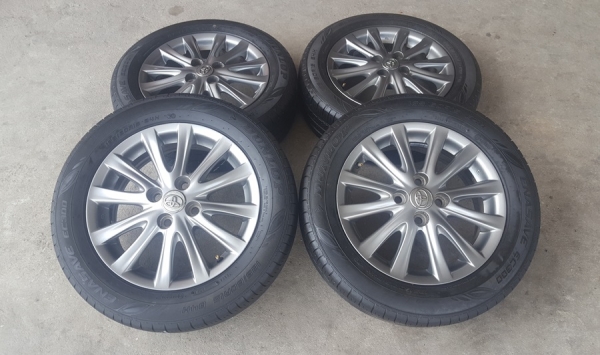 ขายล้อTOYOTA VIOS12ก้าน(สีกัล) ยางปี14  4 ล้อ