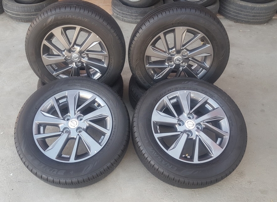 ขายล้อ Nissan Almera Sportech15 ยางปี15 4ล้อ