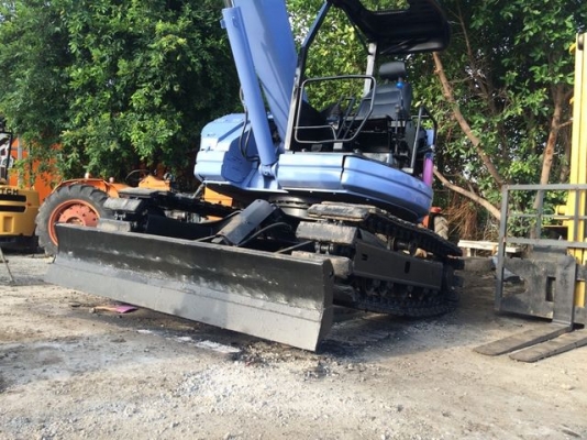 komatsu pc75uu-2 สภาพดี เก่าญี่ปุ่น komatsu pc75uu-2 สภาพดี เก่าญี่ปุ่น