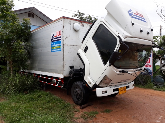 ขายครับ Isuzu FRR 190 แรงปี 56 ตู้ 3 บาน ยาว 5.5 เมตร สภาพพร้อมใช้งาน เอกสารเล่มทะเบียนพร้อมโอน ราคา ขายครับ Isuzu FRR 190 แรงปี 56 ตู้ 3 บาน ยาว 5.5 เมตร สภาพพร้อมใช้งาน เอกสารเล่มทะเบียนพร้อมโอน ราคา