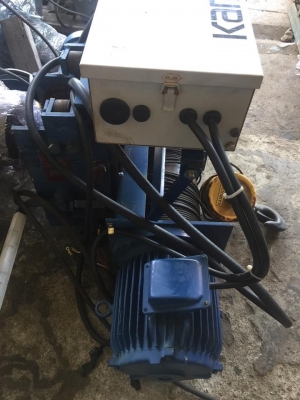 รอกสลิงไฟฟ้า KAMUCHI 1 ตัน ยกสูง 6 เมตร 4 ทิศทาง เก่าญี่ปุ่นแท้ ไม่เคยใช้งานในไทย อุปกรณ์ครบ ระบไฟสวยๆ สีเดิมๆครับ แปลงไฟ 380 V 3 เฟส พร้อมใช้งาน รอกสลิงไฟฟ้า KAMUCHI 1 ตัน ยกสูง 6 เมตร 4 ทิศทาง เก่าญี่ปุ่นแท้ ไม่เคยใช้งานในไทย อุปกรณ์ครบ ระบไฟสวยๆ สีเดิมๆครับ แปลงไฟ 380 V 3 เฟส พร้อมใช้งาน