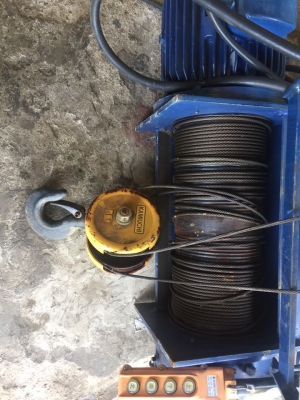 รอกสลิงไฟฟ้า KAMUCHI 1 ตัน ยกสูง 6 เมตร 4 ทิศทาง เก่าญี่ปุ่นแท้ ไม่เคยใช้งานในไทย อุปกรณ์ครบ ระบไฟสวยๆ สีเดิมๆครับ แปลงไฟ 380 V 3 เฟส พร้อมใช้งาน รอกสลิงไฟฟ้า KAMUCHI 1 ตัน ยกสูง 6 เมตร 4 ทิศทาง เก่าญี่ปุ่นแท้ ไม่เคยใช้งานในไทย อุปกรณ์ครบ ระบไฟสวยๆ สีเดิมๆครับ แปลงไฟ 380 V 3 เฟส พร้อมใช้งาน