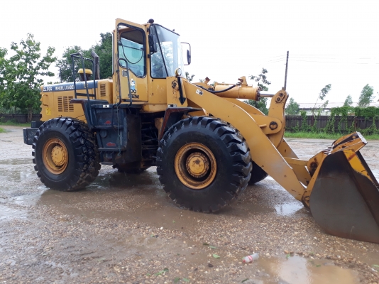 ขายด่วนรถตัก SEM ZL50G  สภาพสวยพร้อมใช้งาน เครื่องเกียร์ดี ระบบแน่นพร้อมลุยงาน เอกสารเล่มทะเบียน สนใจสอบถาม 093-0764943  088-3223272 k ตั้ม