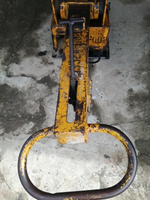 รถตีดินพร้อมใช้งาน รถตีดินพร้อมใช้งาน