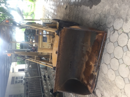 ขายรถตัก komatsu sg7 เก่านอกสภาพสวยโทร 0861602189