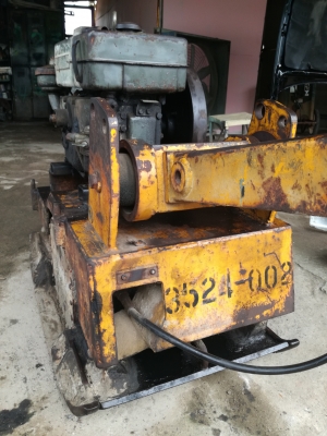 รถตีดินพร้อมใช้งาน รถตีดินพร้อมใช้งาน