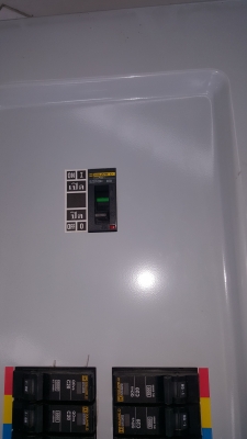 ขายตู้โหลดเซ็นเตอร์จำนวน 6 ใบๆละ5,000 บาท ขายตู้โหลดเซ็นเตอร์จำนวน 6 ใบๆละ5,000 บาท