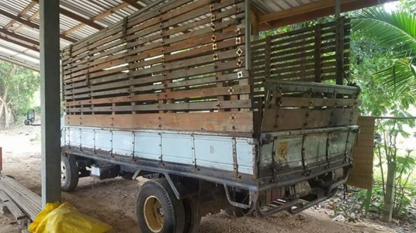 Isuzu nkr 110 ปี 39 กระบะล่องยาว 430 m เครื่องเดินนิ่มๆ ภาษีเต็มเล่มพร้อมโอน Isuzu nkr 110 ปี 39 กระบะล่องยาว 430 m เครื่องเดินนิ่มๆ ภาษีเต็มเล่มพร้อมโอน
