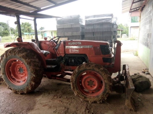 รถไถนานั่ขับKUBOTA..M5000.พร้อมใบดันและผานหลัง.เล่มทะเบียน