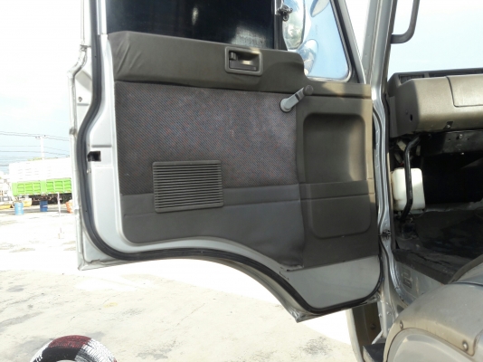 10 ล้อหัวลากพร้อมหางพื้นเรียบ รุ่น UD TRACTOR เครื่อง 6 สูบเทอร์โบ 250 แรง รุ่น PD6